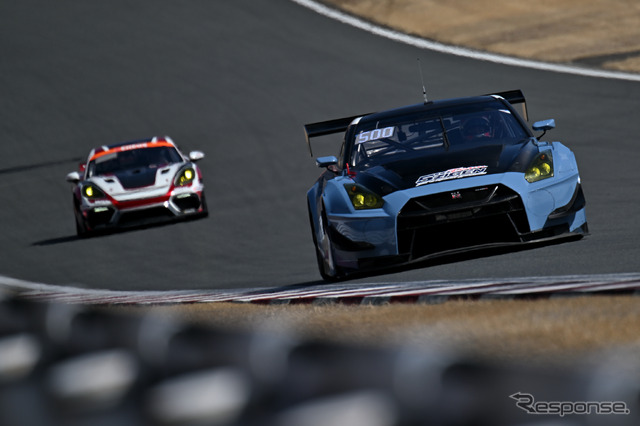 スーパー耐久公式テストの様子