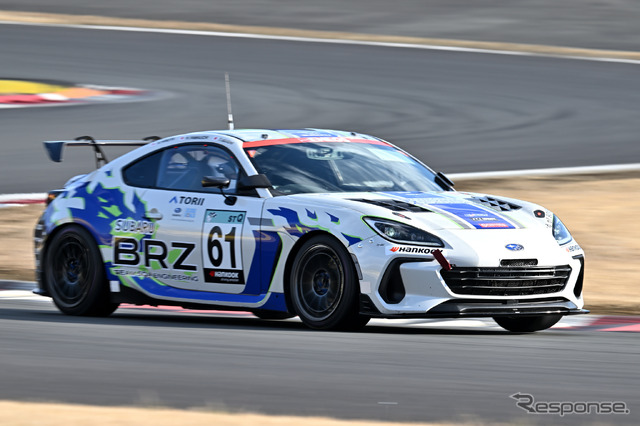 スーパー耐久公式テストの様子