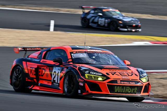 スーパー耐久公式テストの様子
