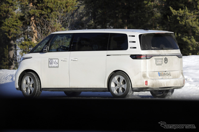 VW ID.BUZZ ロングホイールベースのプロトタイプ(スクープ写真)