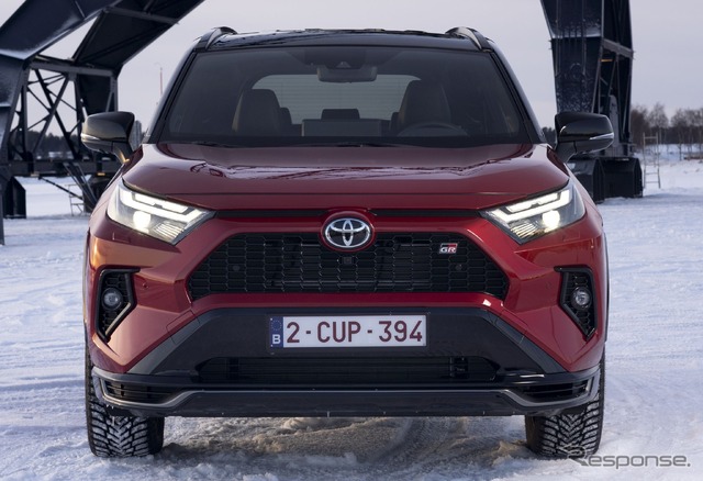 トヨタ RAV4 プラグインハイブリッド の「GRスポーツ」（欧州仕様）