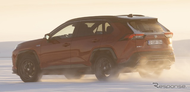 トヨタ RAV4 プラグインハイブリッド の「GRスポーツ」（欧州仕様）