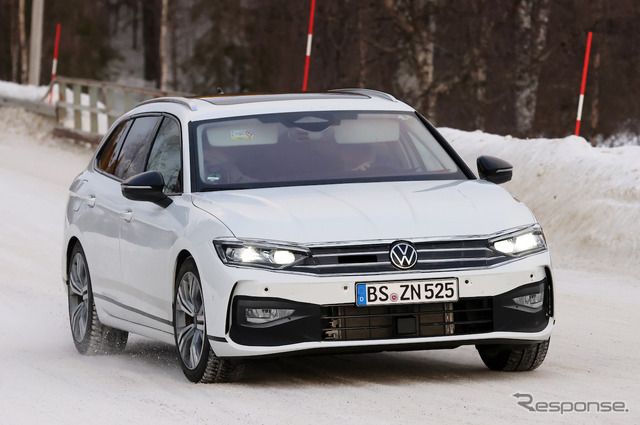 VW パサート ヴァリアント 次期型プロトタイプ(スクープ写真)