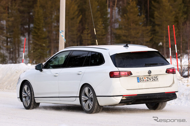 VW パサート ヴァリアント 次期型プロトタイプ(スクープ写真)