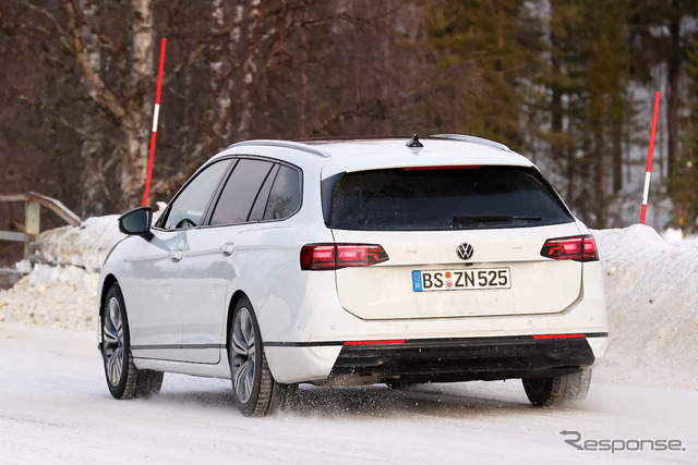 VW パサート ヴァリアント 次期型プロトタイプ(スクープ写真)