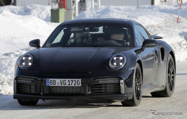 ポルシェ 911ターボ 改良新型プロトタイプ(スクープ写真)