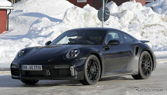 ポルシェ 911ターボ 改良新型プロトタイプ（スクープ写真）