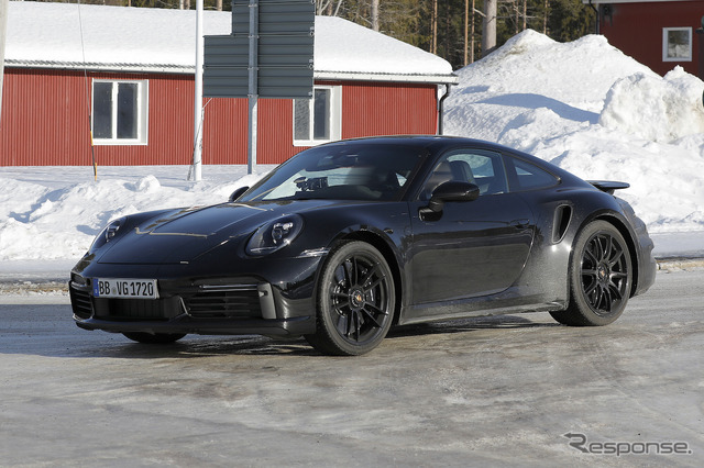 ポルシェ 911ターボ 改良新型プロトタイプ(スクープ写真)