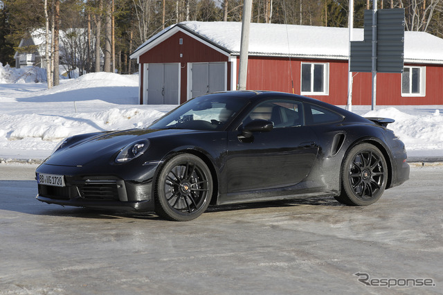 ポルシェ 911ターボ 改良新型プロトタイプ(スクープ写真)