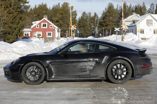 ポルシェ 911ターボ 改良新型プロトタイプ(スクープ写真)
