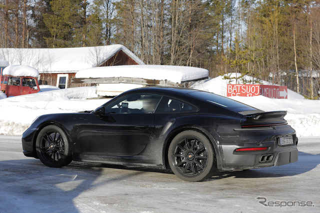 ポルシェ 911ターボ 改良新型プロトタイプ(スクープ写真)