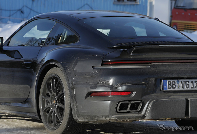 ポルシェ 911ターボ 改良新型プロトタイプ(スクープ写真)
