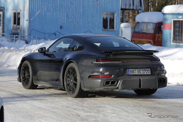 ポルシェ 911ターボ 改良新型プロトタイプ（スクープ写真）