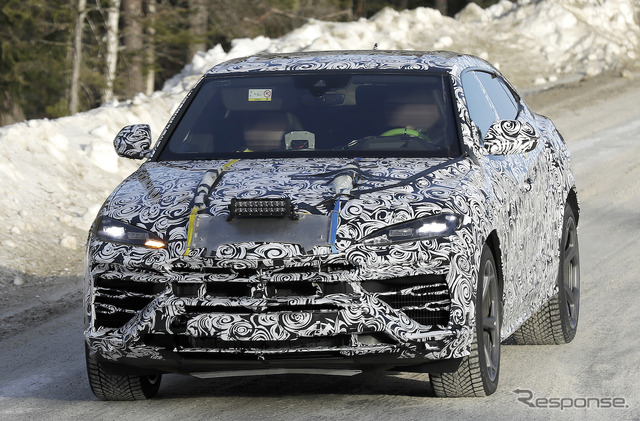 ランボルギーニ ウルスPHEV プロトタイプ(スクープ写真)