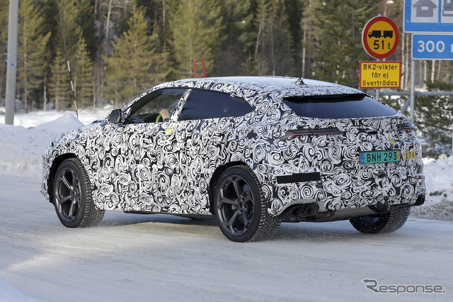 ランボルギーニ ウルスPHEV プロトタイプ(スクープ写真)