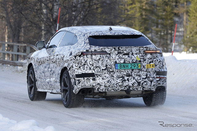 ランボルギーニ ウルスPHEV プロトタイプ(スクープ写真)