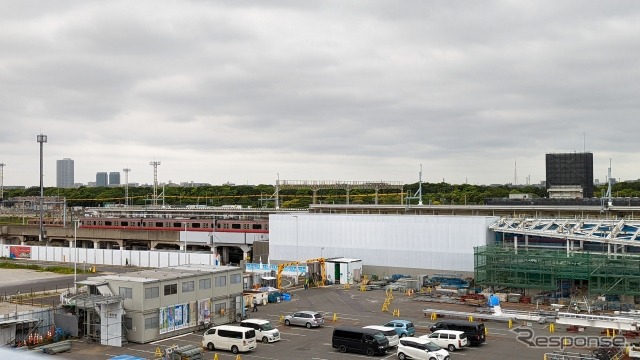 建設中の幕張豊砂駅