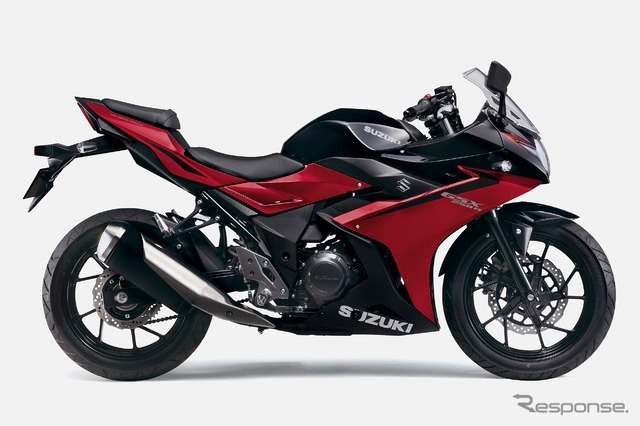 スズキ GSX250R(レッド/ブラック)