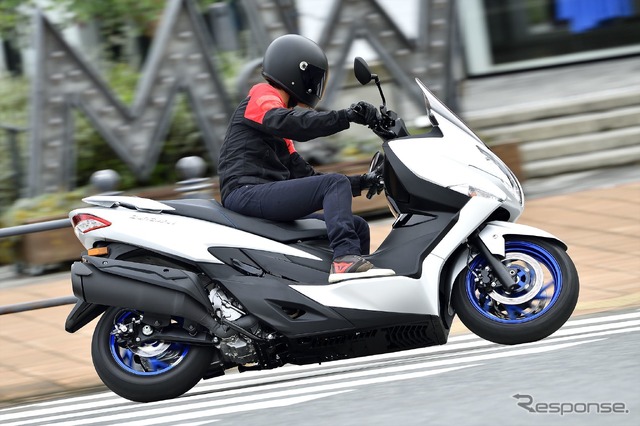 スズキ バーグマン400 ABS