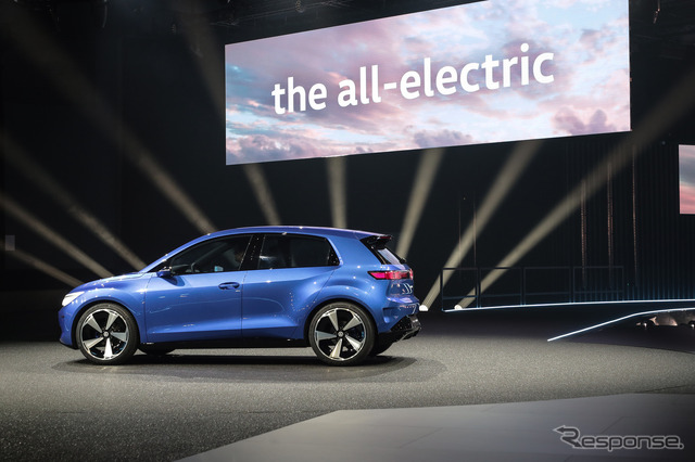太いCピラーでキャビンとボディを結ぶのは、初代ゴルフ以来のVWの伝統だ。