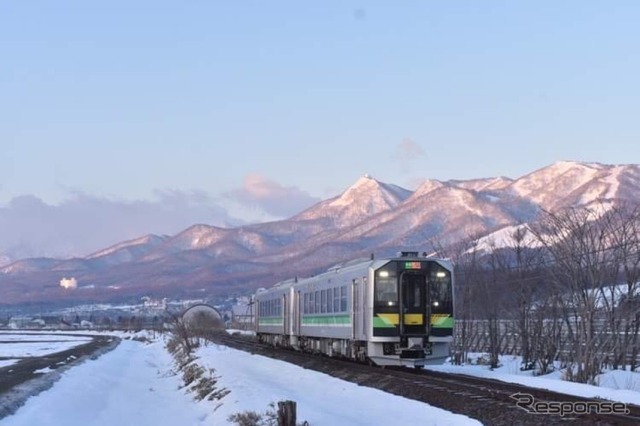 H100形に置き換えられた富良野線の列車。2023年3月18日。