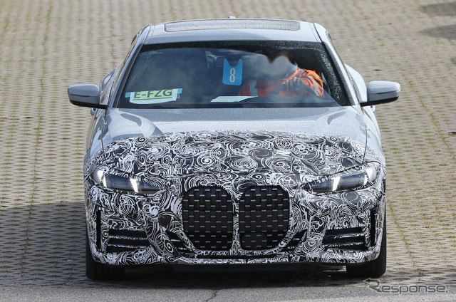 BMW 4シリーズ クーペ 改良新型プロトタイプ(スクープ写真)