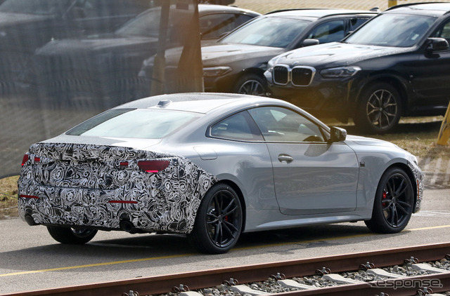 BMW 4シリーズ クーペ 改良新型プロトタイプ(スクープ写真)
