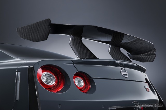 GT-R NISMOスペシャルエディション(リアウイング)