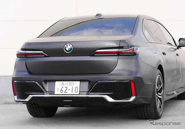 BMW 7シリーズ（740i Mスポーツ）