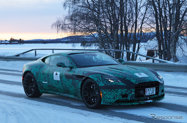 アストンマーティン DB11 後継モデルのプロトタイプ(スクープ写真)