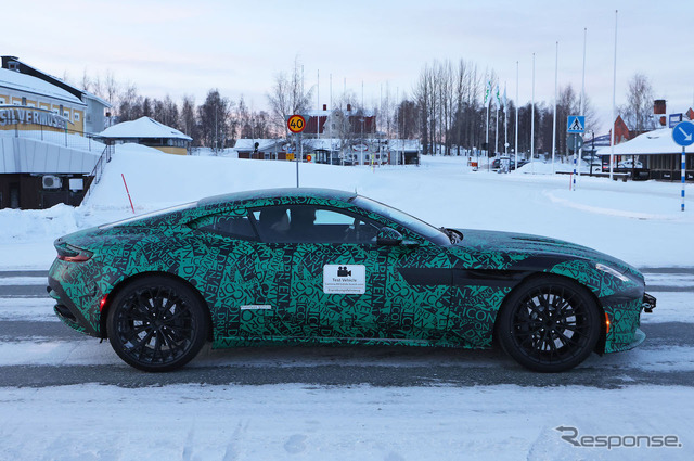 アストンマーティン DB11 後継モデルのプロトタイプ(スクープ写真)