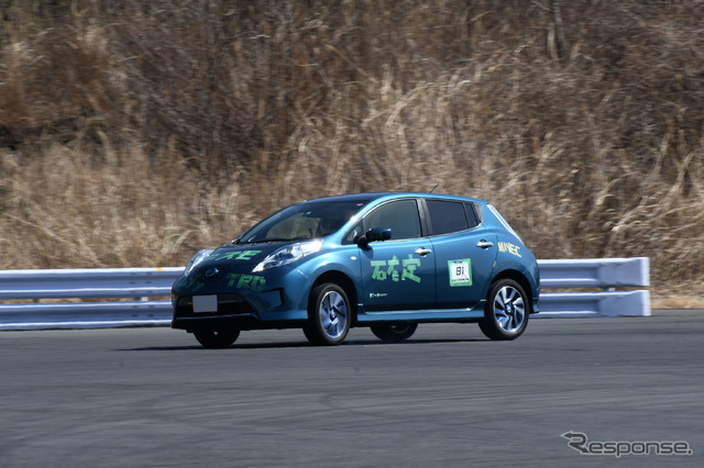 立教大学からエントリーした日産リーフ(関東自動車部新人戦2023)