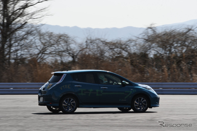 立教大学からエントリーした日産リーフ(関東自動車部新人戦2023)