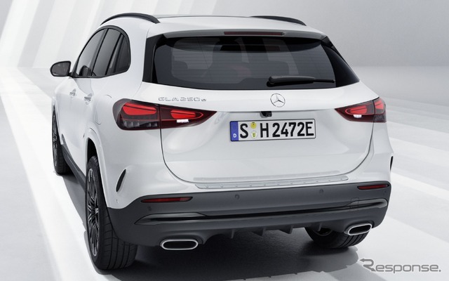 メルセデスベンツ GLA 改良新型のPHEV「GLA 250e」