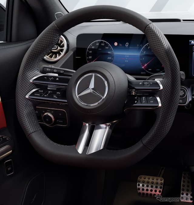 メルセデスベンツ GLA 改良新型のPHEV「GLA 250e」