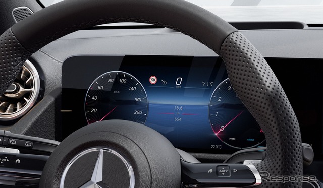 メルセデスベンツ GLA 改良新型のPHEV「GLA 250e」