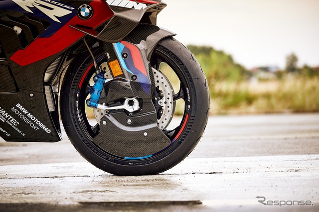 BMW M1000RR