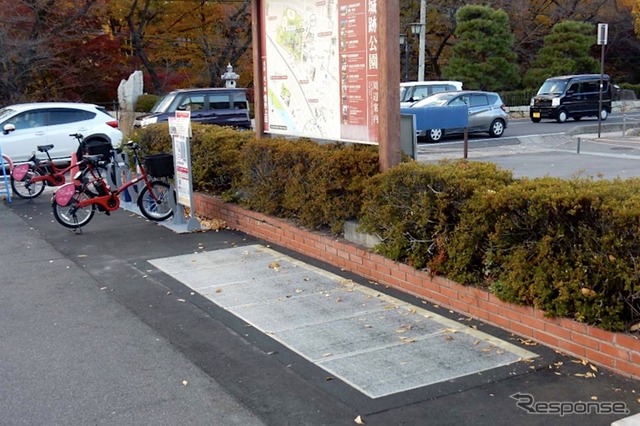 「Wattway Pack」の施工事例:長野県上田市でのサイクルポートとの連携