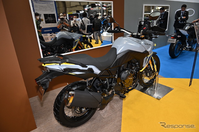 スズキ Vストローム800DE(東京モーターサイクルショー2023)