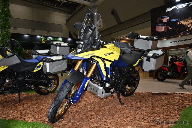 スズキ Vストローム800DE アクセサリー装着車(東京モーターサイクルショー2023)