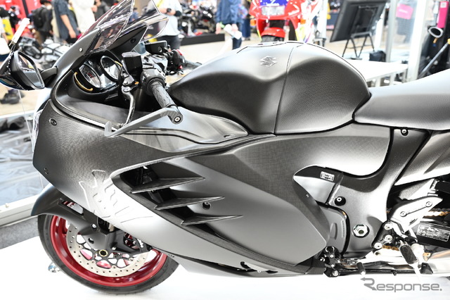 NSMP-01 フルドライカーボンボディ KIT SUZUKI Hayabusa 2021-MODEL(東京モーターサイクルショー2023)