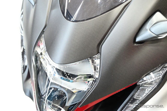 NSMP-01 フルドライカーボンボディ KIT SUZUKI Hayabusa 2021-MODEL(東京モーターサイクルショー2023)