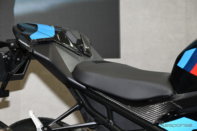 BMW M1000RR(東京モーターサイクルショー2023)