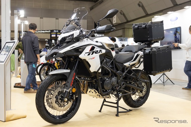 ベネリ『TRK502X』(東京モーターサイクルショー2023)