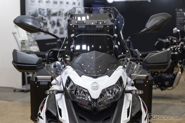 ベネリ『TRK502X』(東京モーターサイクルショー2023)
