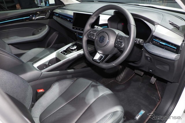 MG『ES Comfortable』の運転席周り