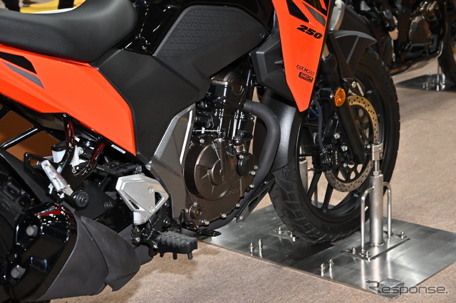 スズキ VストロームSX(東京モーターサイクルショー2023)