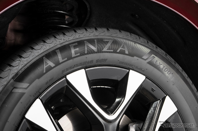 ブリヂストン『ALENZA LX100』