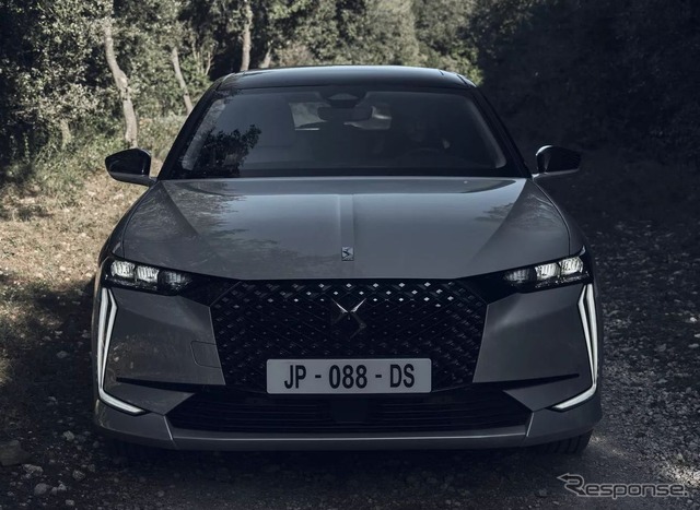 DS 4 の「ESPRIT DE VOYAGE」