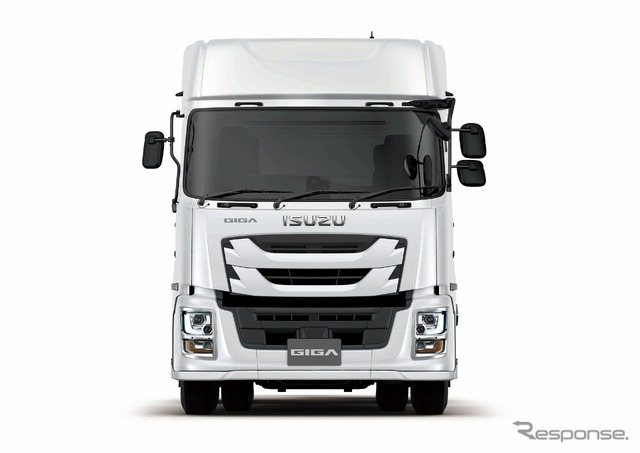 いすゞとUDトラックス、共同開発した新型トラクタヘッドを発表